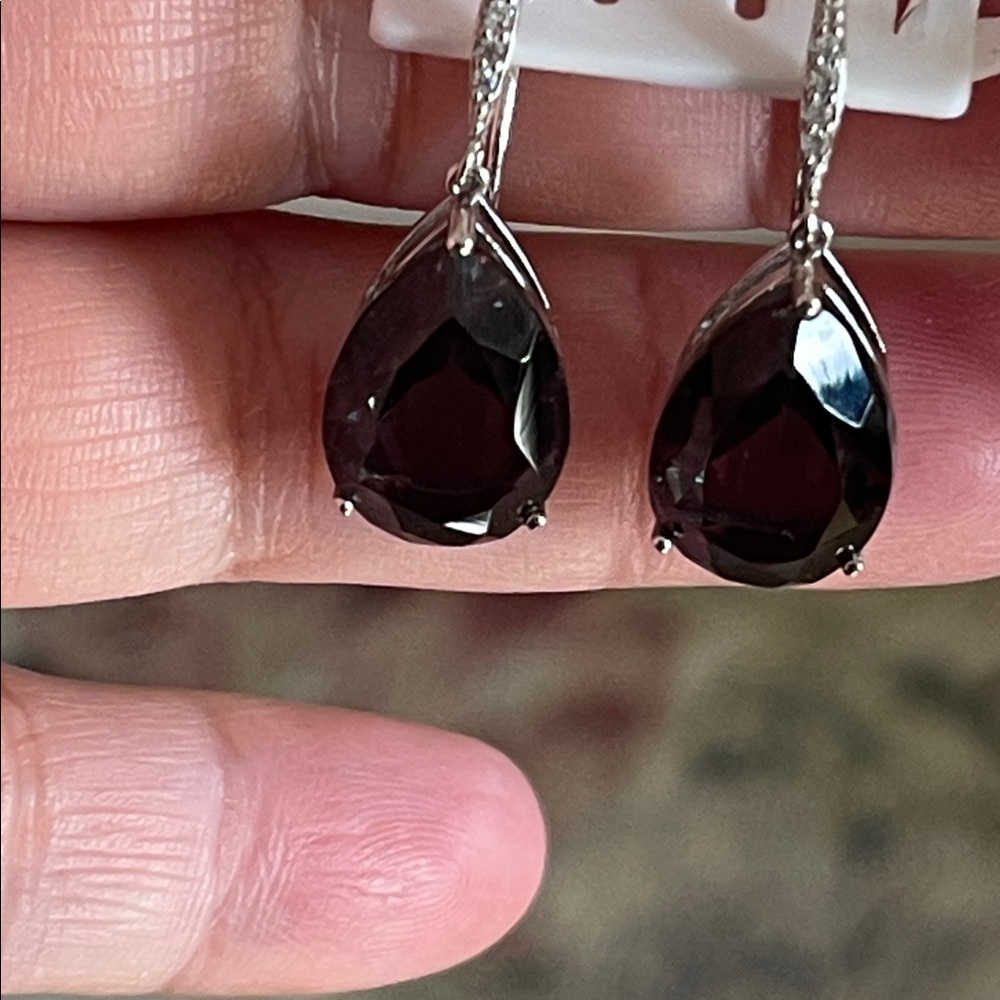 Elegant Natural Green Topaz Teardrop Dangling Earrings in 925 Sterling Silver - Picture 10 of 11